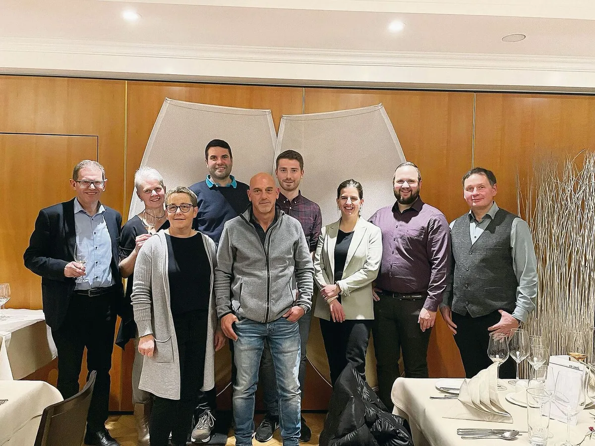 0430b416634c86c7909d3f39c1c5a787c802129d5534a6edcbfac8010b4d1a4c Jakob Stark, Marlies Keller, Liselotte Füllemann, Martin Wolfer, Urs Haag, Fabio Schmid, Karin Kupper, Kevin Wanner und Daniel Löpfe.