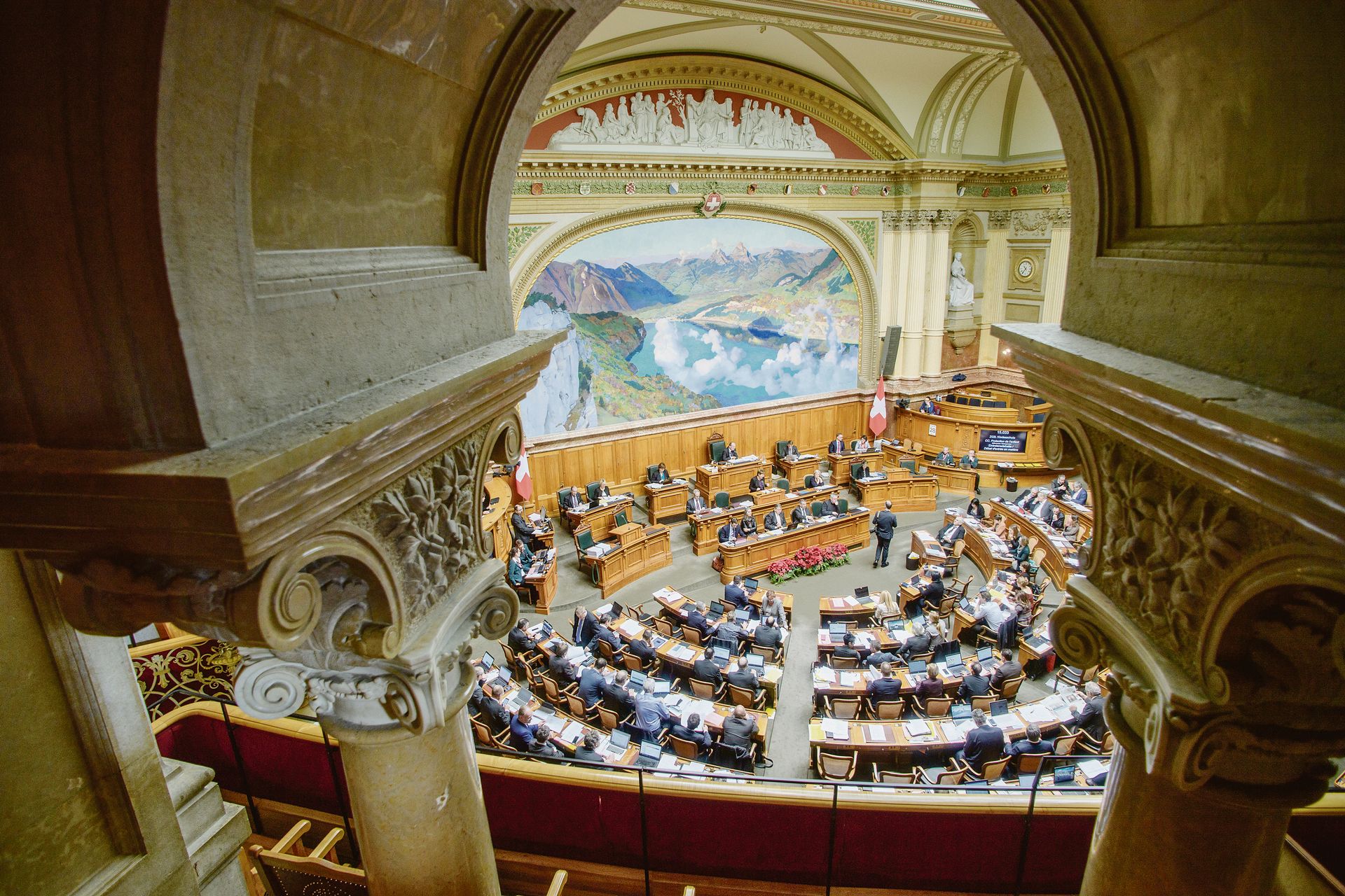 Im Ratssaal des Bundeshauses wird viel Zeit für die Landwirtschaft eingesetzt. Ganz oft mit gegensätzlichen Ansprüchen. (Bild Parlamentsdienste, 3003 Bern)