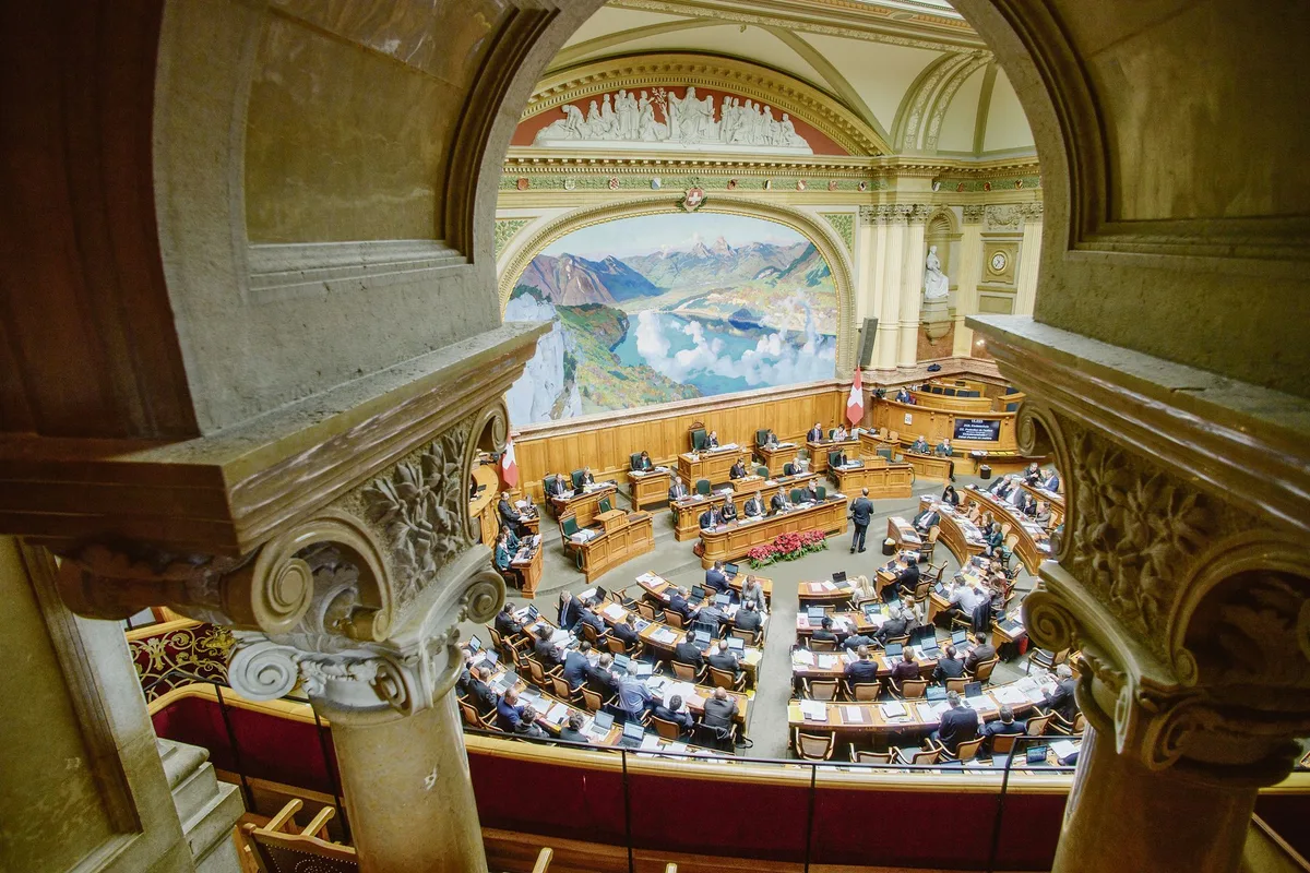4a311575dedb72671c4aabade9c3a7b377a14111 Im Ratssaal des Bundeshauses wird viel Zeit für die Landwirtschaft eingesetzt. Ganz oft mit gegensätzlichen Ansprüchen. (Bild Parlamentsdienste, 3003 Bern)