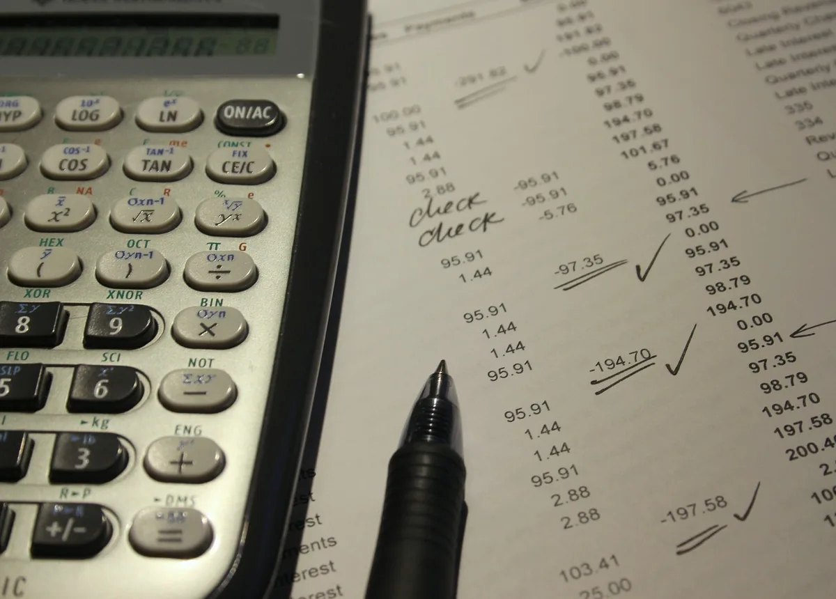 accounting-ge60958716_1280 Agrisano legt bei landwirtschaftlichen Zusatzleistungen zu