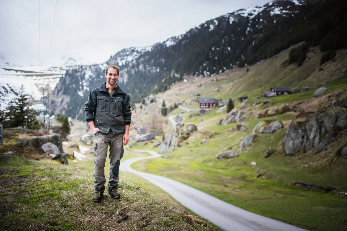 a16510aa7e9c16c9cb7153806e15044903da7c93 2017 konnte Christian Näf dank Crowdfunding sein «Geissenparadies» im Göscheneralptal vom Verpächter kaufen. Bild: Boris Baldinger