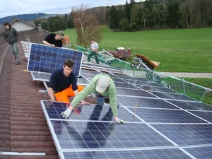 Das Bundesgesetz über eine sichere Stromversorgung mit erneuerbaren Energien - Energie-Mantelerlass genannt - ist ein Kerngeschäft bei der Umsetzung der Energiewende.