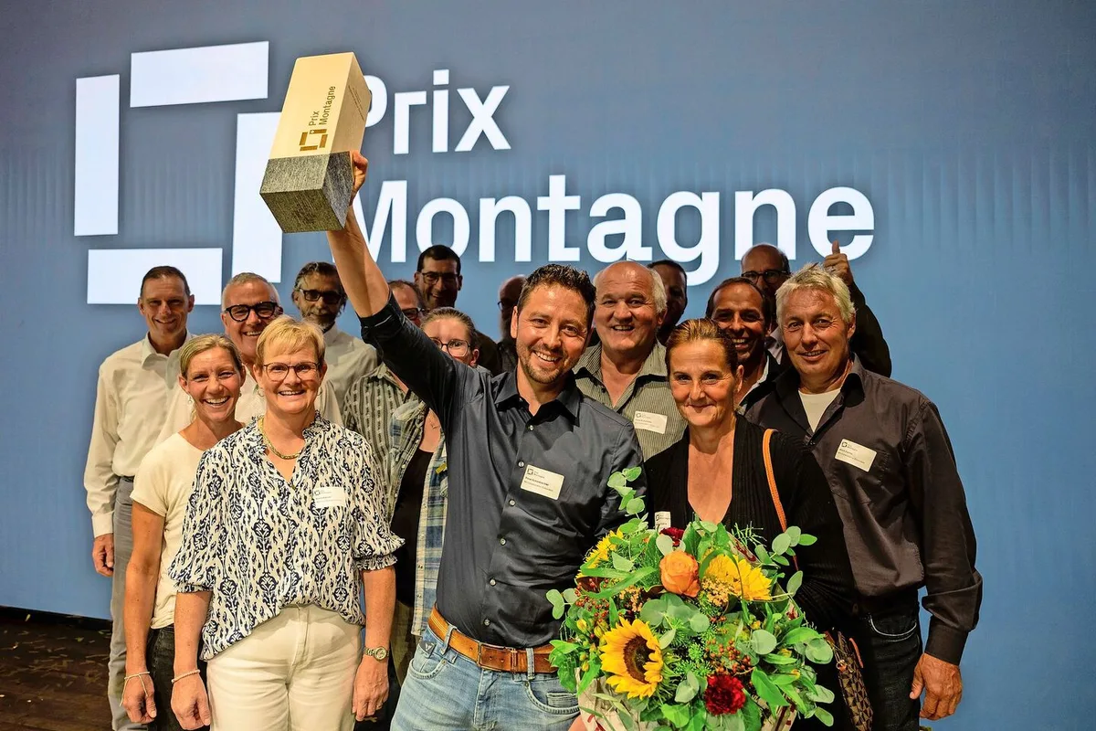92309484079c459ffc90f8060f0b47c198ba681d98f18af7aac5f9f8d3fad9fe Milchlieferanten, Verwaltungsräten und Behördenvertretern.
