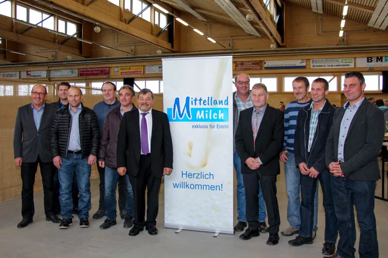 db4d3e7a5fa55d4a8220ea68bd65ea7f29d5c19d 11 von 13 Vorstandsmitglieder der Mittelland Milch mit dem Präsidenten Andreas Hitz. Zwei Vorstände haben sich entschuldigt. (Bild Hans Rüssli)