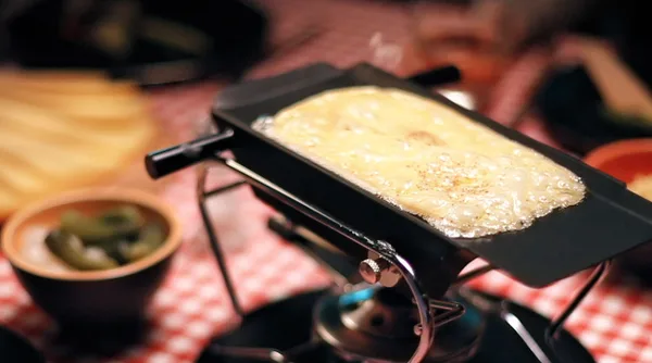 669c2872655ab70e4348c2eda55c141b5f76ae9d Raclette ist auch im Ausland beliebt. (Bild BauernZeitung)