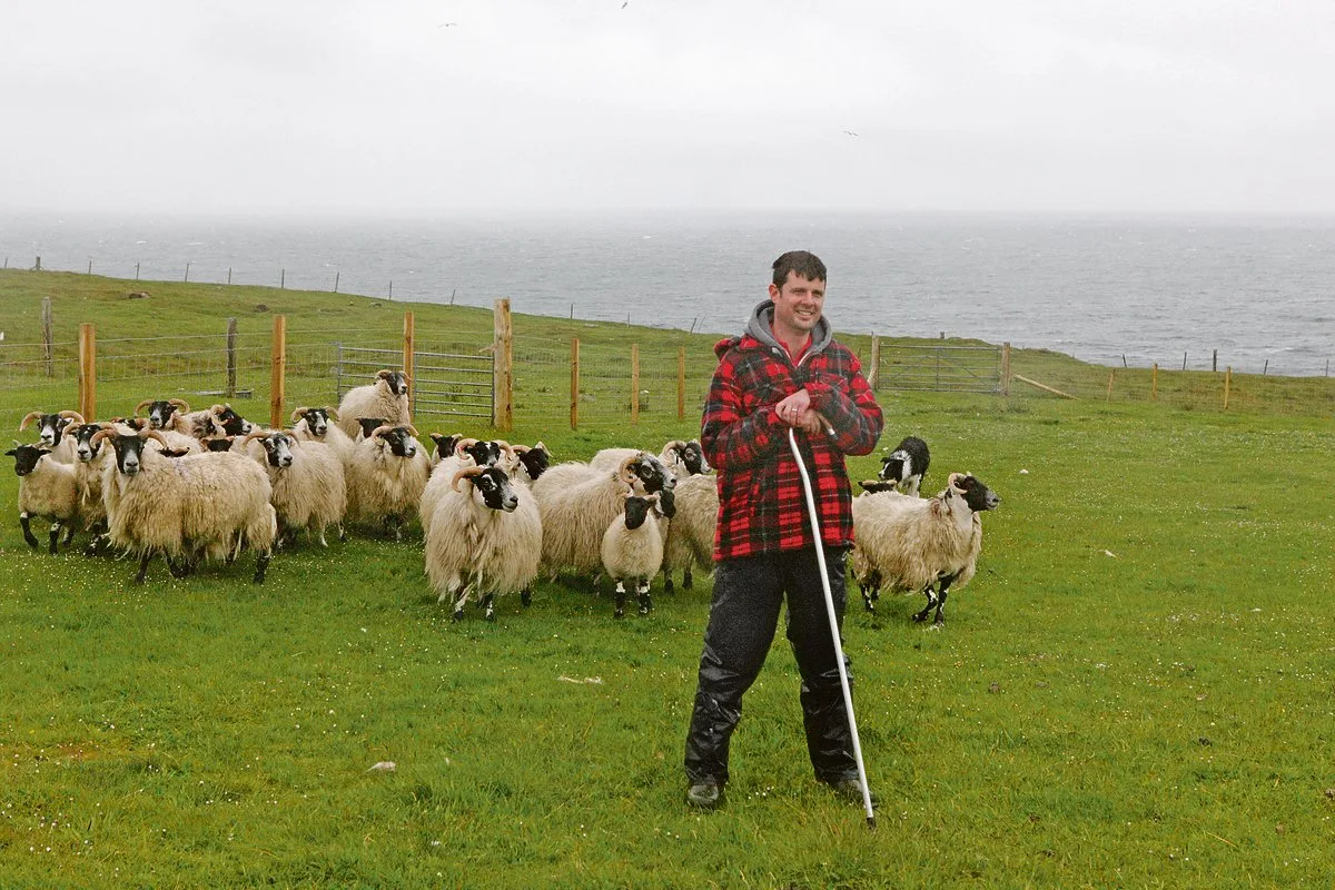 5b6f3eb6fee279a33a8a584d3bddaafbf09629ba Scott MacRury ist ein Crofter auf der Insel Lewis. (Bild Melanie Graf)
