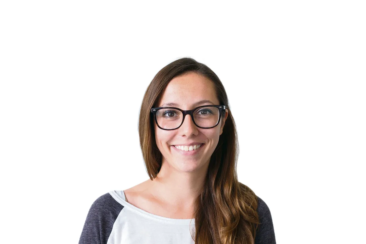285a4a3216c77224c07e87a5f2a80ac7ae763b42 Natacha Espirito Santoist, Co-Geschäftsführerin des ersten Unverpackt-Ladens in Graubünden, dem «oba aba ZeroWaste Ladencafé». (Bild N. Espirito)