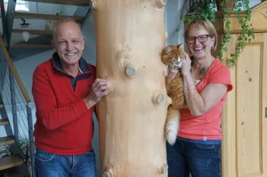 Ruth und Mario Breitenmoser geniessen die vielen positiven Reaktionen auf den Sieg in der Landfrauenküche. (Bild: mab)