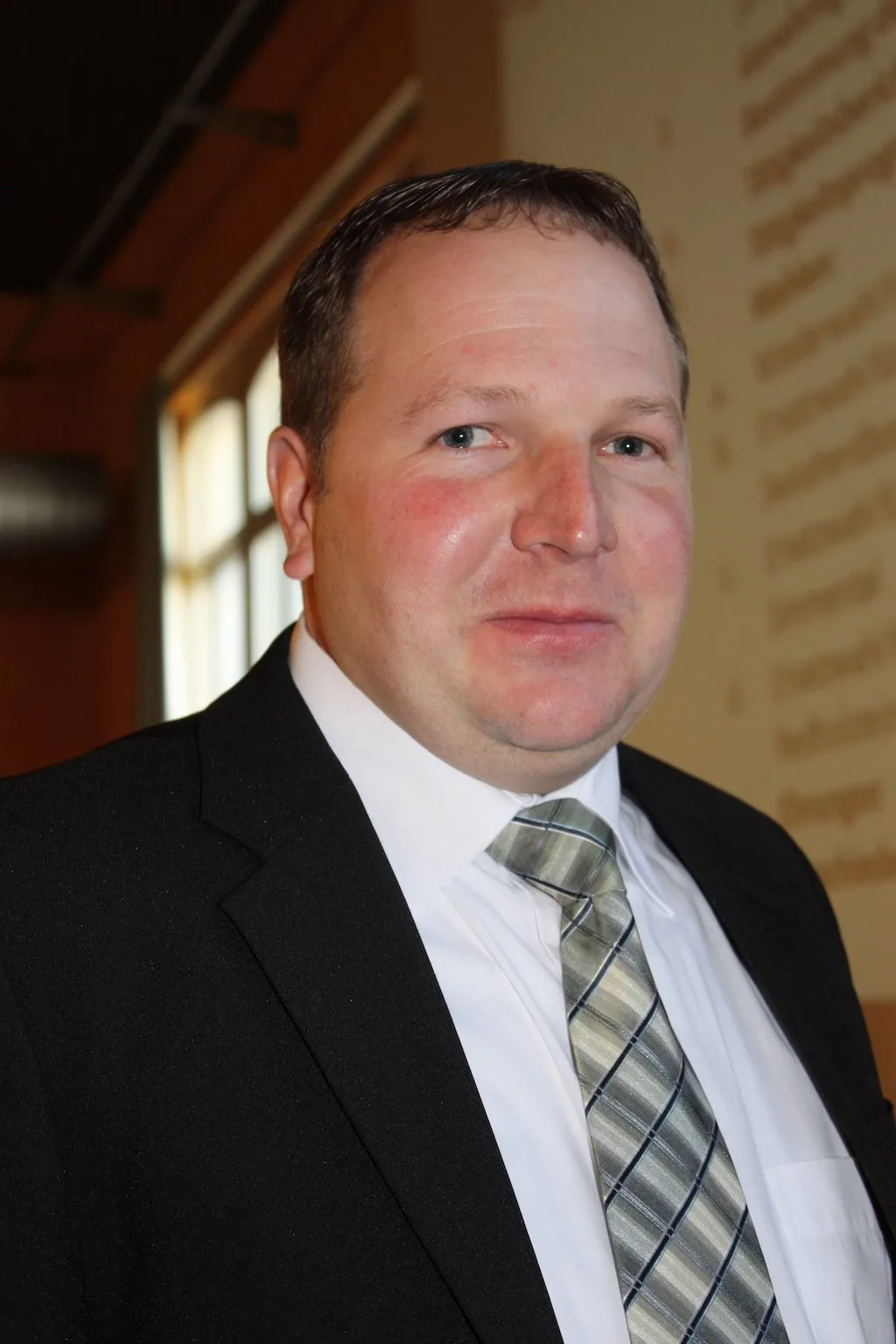 7b0ba4ee65978aa64142a4902b712cbdd2f92381 Der Vorstand des Bernischen Fleckviehzuchtverbandes rund um Präsident Stefan Schumacher wird verkleinert. (Bild Simone Barth)