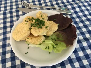 Sauerkraut in einer etwas anderen Form: Verpackt in kleine Bratlinge kann man verschiedenes Gemüse nach dem Fermentieren verwenden. (Bild jsc)