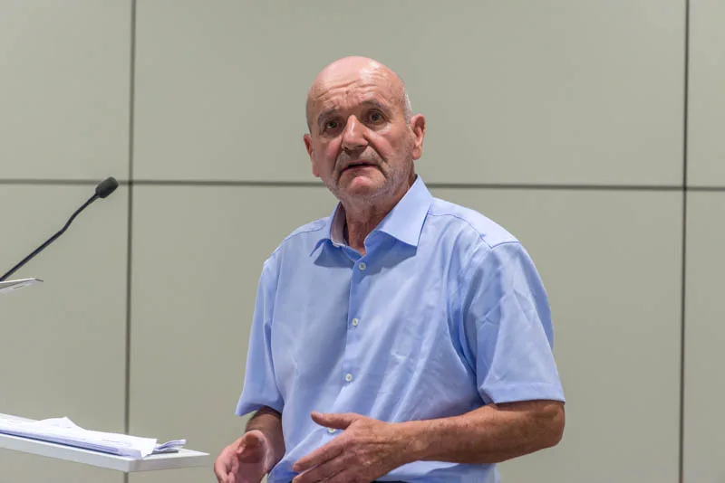 52b13112eb4b3439f540610d31b5aefc5ce3ee38 Hans Burger kritisiert, dass die Reformen im Agrarbereich in den letzten Jahren nicht besonders viel weiter gekommen sind. (Bilder hja)
