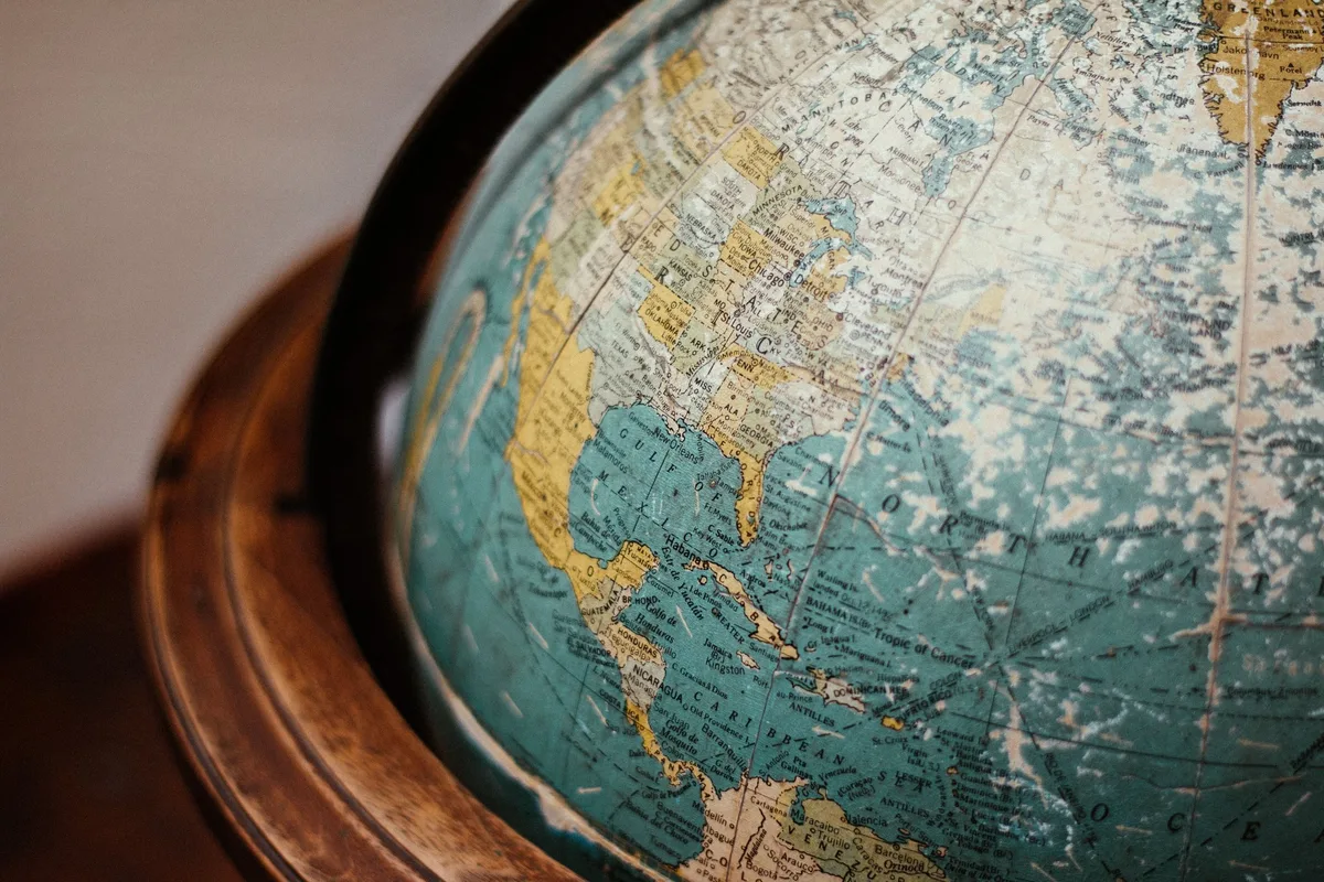 globus_erde-weltkugel_unsplash Schweizer Landwirte im Ausland: Eine Export-Geschichte