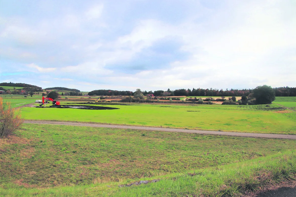 Bagger_Oerlinger_Riet_RoMu__ Wenig Vertrauen ins Raumplanungsgesetz und den Kanton