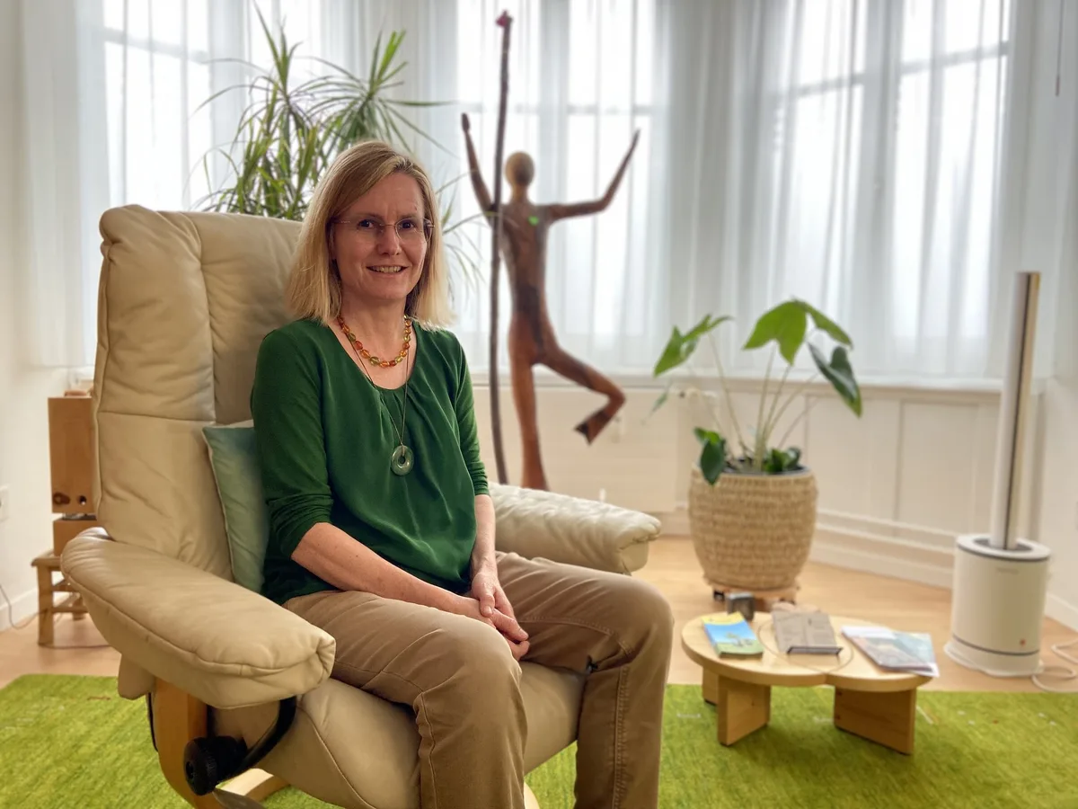 BZ-LAN1-47-Schlag-jgl «Ich bin mutmachende Begleiterin»: Susanne Lenz arbeitet als Traumatherapeutin