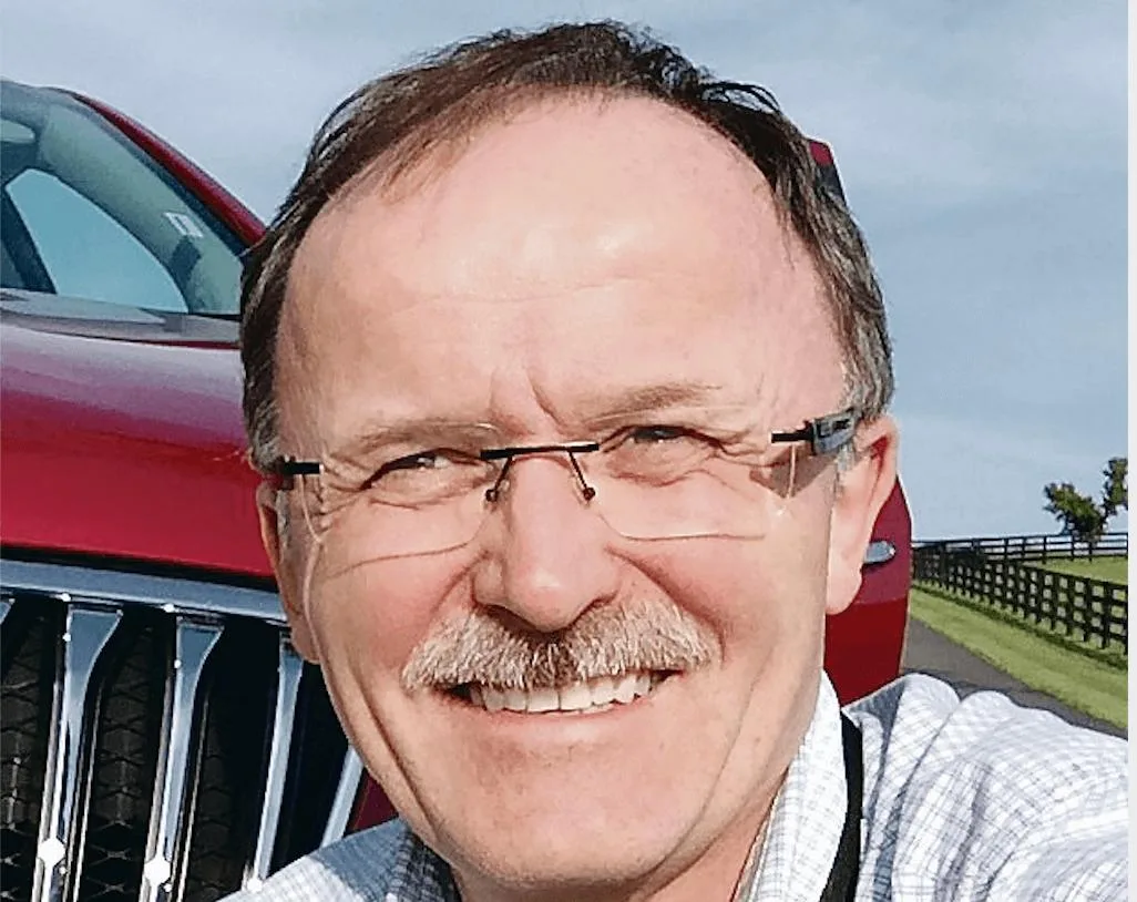 8c01c2c7aa0a5597a9f90eb0ecd6e71396b6a3e4 Wer echtes Interesse an der Landwirtschaft habe, solle Bäuerinnen und Bauern am Tag ansprechen, statt nachts in Ställen die Tiere zu filmen oder fotografieren, findet der Geschäftsführer des landwirtschaftlichen Informationsdiensts Markus Rediger. (Bild zVg)