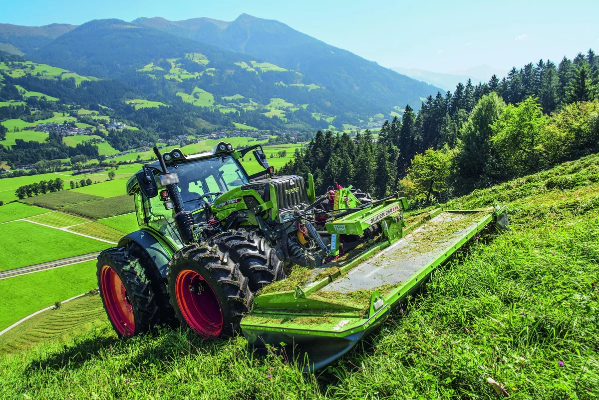 dg_22-03_lt2_fendt_200 Was kostet eine Landmaschine nach dem Kauf?