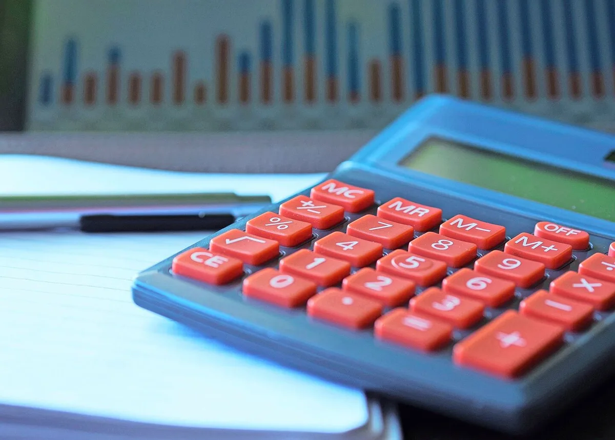 7a9759eb45e336c36ee2eccd4467f18c277886106506370efe0f96dc65744559 In Verträgen mangle es an Transparenz und Verlässlichkeit, schlussfolgert FMS aus seiner Umfrage. Die 144 teilnehmenden Betriebe stammten aus verschiedenen Landesteilen.