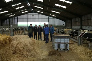 Die Schweizer Delegation besuchte verschiedene Höfe und Verarbeiter – hier die Alama Bank Farm in der Grafschaft Leicestershire.