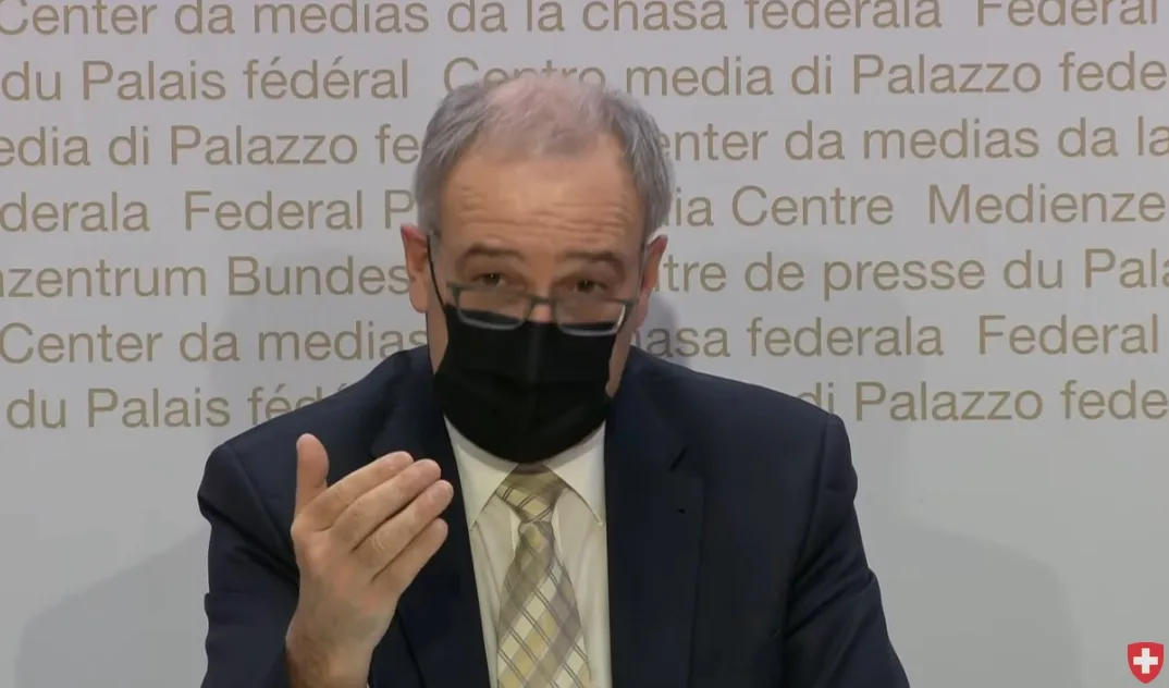 fbacb39796e330f98e23793a8ea58a2be6a9c97f Bundespräsident Guy Parmelin bei der Präsentation des Massnahmenplans Sauberes Wasser. (Screenshot)