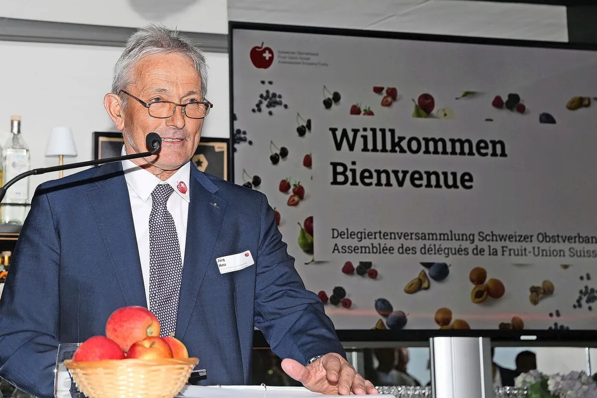 SOV-Präsident Jürg Hess konnte auf dem Motorschiff MS Rigi 45 Delegierte und eine grosse Zahl an Gästen begrüssen.