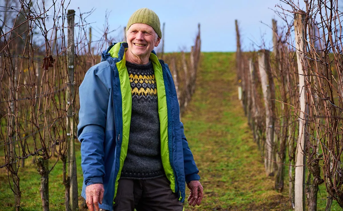 1200x738_ADV0523_Weinbauer_ClaudeChiquet Erste Lese nach Hitzesommer – dank Pflanzenkohle