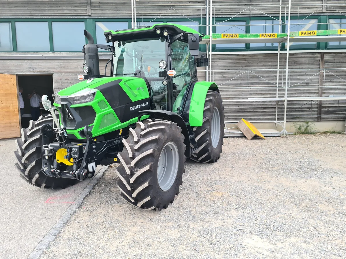 Der neue Deutz-Fahr-Traktor der Serie 6C passt in die Schweiz