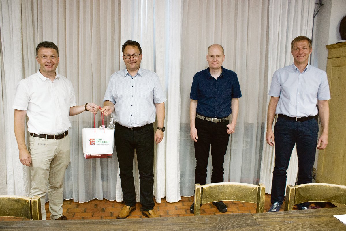Einsatz für Echt-Entlebuch-Produkte (v. l. n. r.):  Jan Arnet, Gastreferent Hardy Wey, René Epp und Thomas Röösli.(Bild sso)