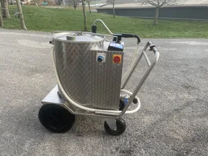 So ein Taxi ist praktisch, findet Eliane Geissbühler. Es erwärmt die Milch für die Kälber automatisch auf die richtige Temperatur.