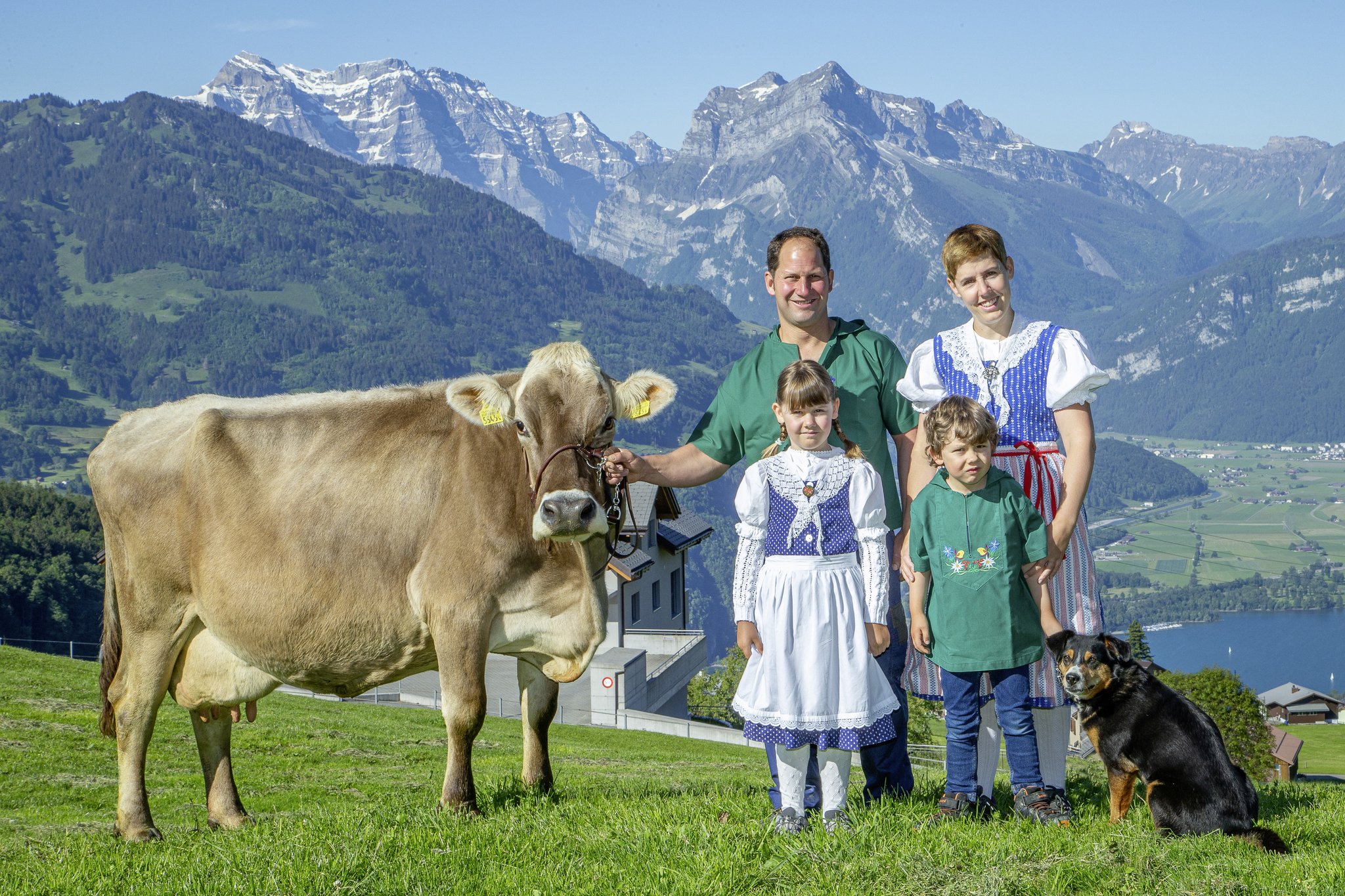Braunvieh Schweiz prämiert Viehzüchter mit Bio Bruna Award 2022