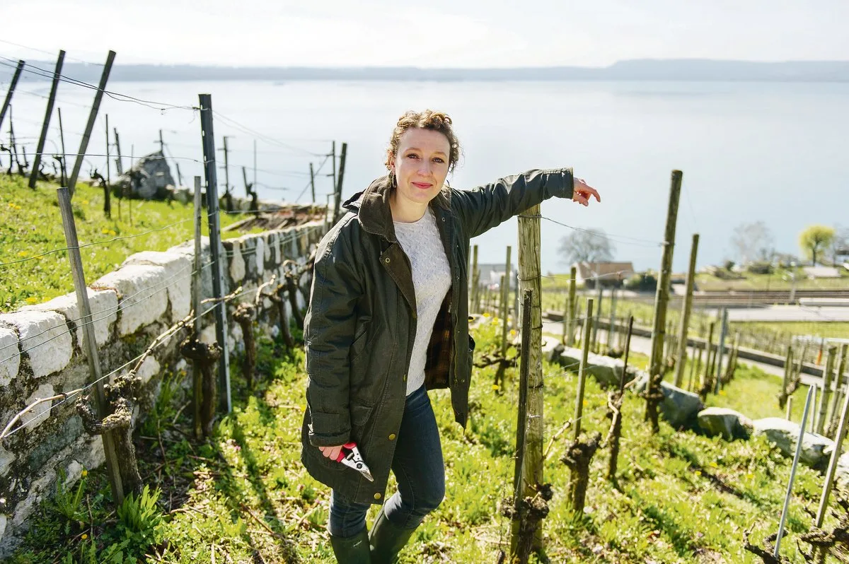 de8dc23a8fd3e16dd4491dcf871f4c93ff0b1306 Anne-Claire Schott, hier in den Reben am Bielersee ob Twann, gibt nicht kampflos auf. Dem am vergangenen Samstag neu gegründeten Widerstandskomitee «N5 Bielersee – so nicht!» ist sie beigetreten. (Bild Florian Bachmann)