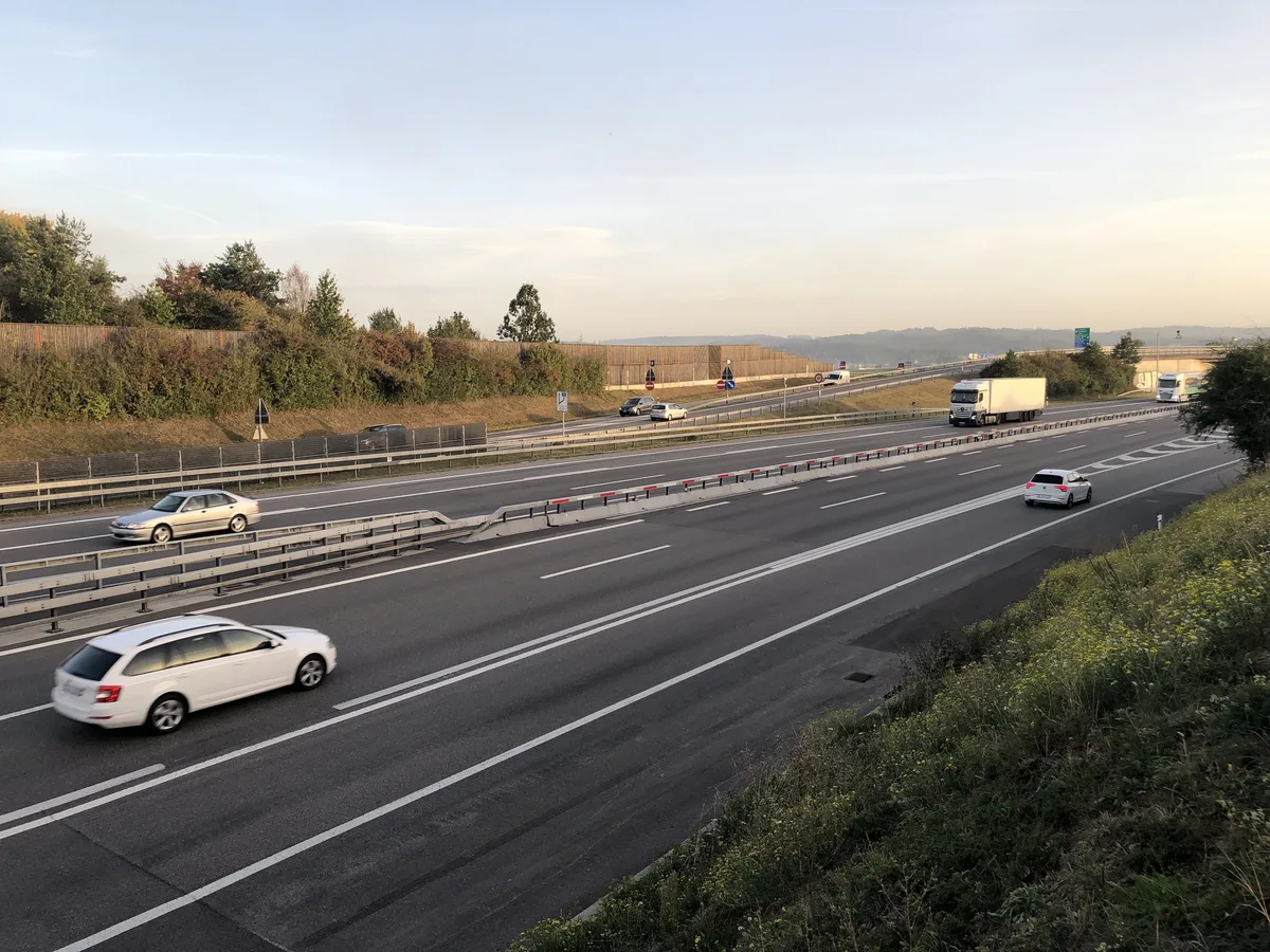 Umweltorganisationen sammeln Unterschriften gegen Autobahn-Ausbau