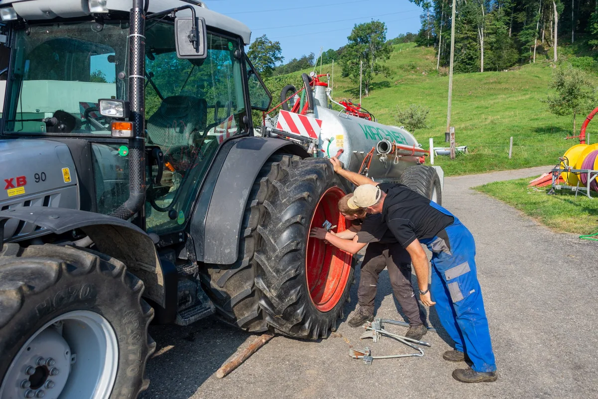 fahrni-ueli-jpeg-63 Immer mehr lernen einen Beruf in der Landwirtschaft