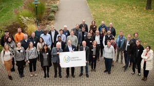 50 Wissenschaftler(innen) und Pflanzenzüchter(innen) haben sich kürzlich getroffen. Sie sind Mitglieder des Legume Konsortiums, an dem auch der Verein Donau Soja leitend beteiligt ist.