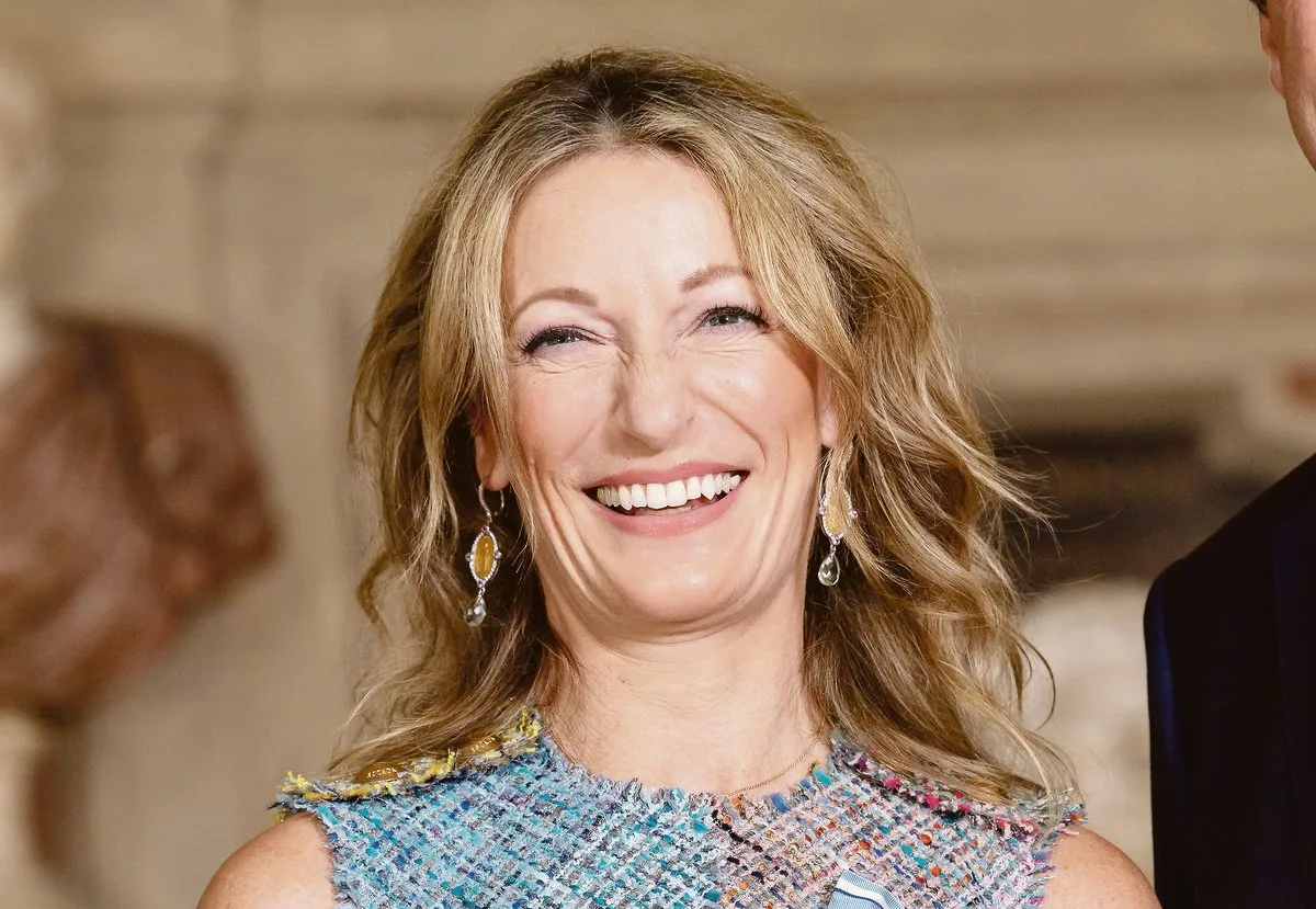 a83d135a3a46f3eb1d8e7061cf828f9f1b47f37c Auf offiziellen Bildern ist sie oft glamourös und topgestylt. Doch die deutsche Kabarettistin Monika Gruber ist im Herzen eine bodenständige Bauerntochter geblieben. (Bild Keystone)