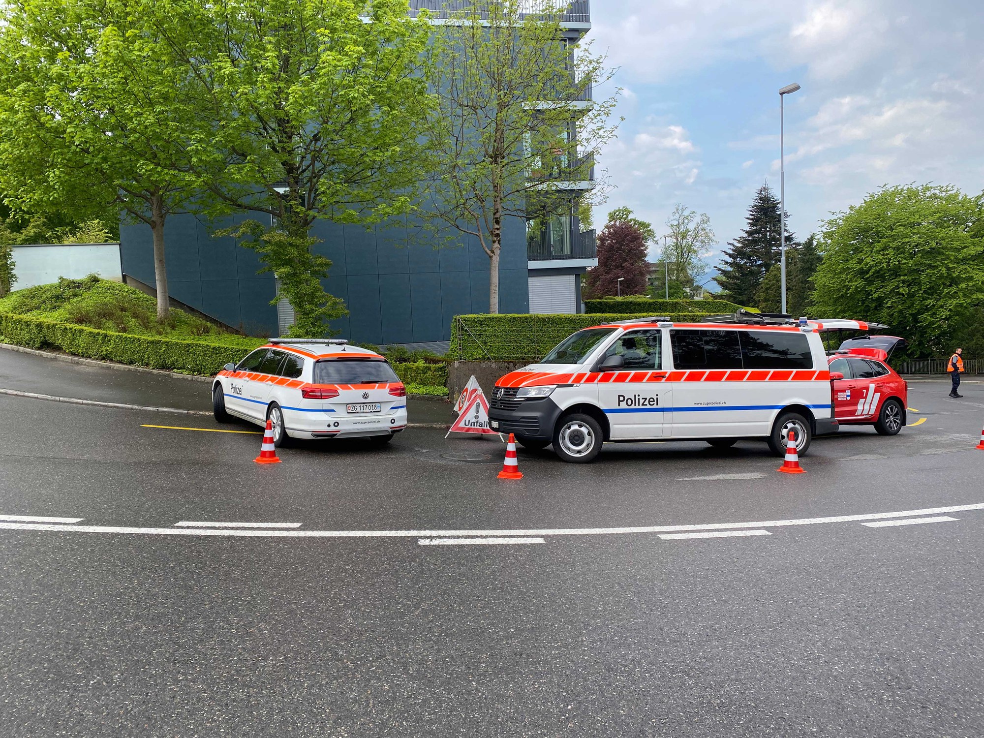 Durchgebranntes Rind verletzt drei Personen - Polizei erschiesst es