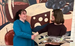 Die neue Präsidentin Jenny Andrey (links) übernimmt die Nachfolge der abtretenden Marlies Bandi (rechts).