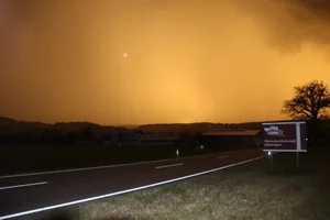 So sah der Himmel über dem Schaffhausischen Schleitheim am 21. Juni um 21 Uhr aus. Die besondere, gelbe Beleuchtung weist auf Hagel hin.