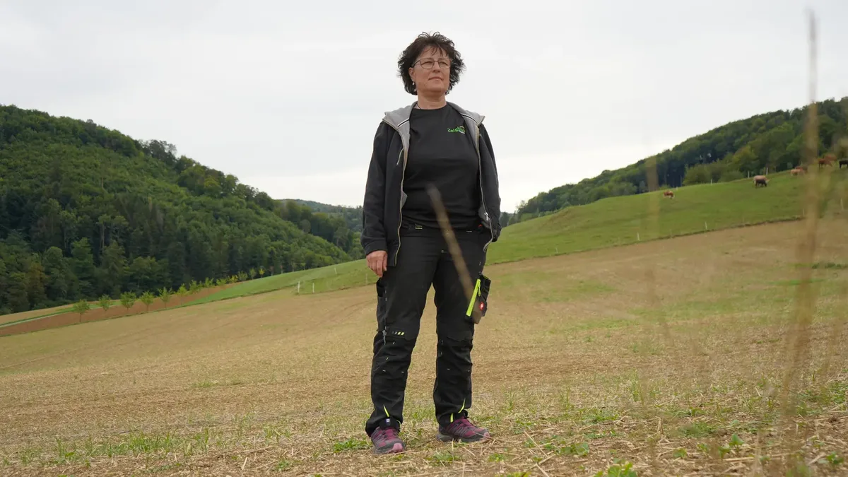joss_andrea «Bäuerin: Ihre Arbeit, sein Land»