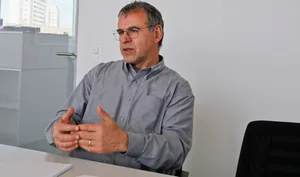 Christoph Böbner schätzt an seiner neuen Aufgabe bei Swissgenetics vor allem die Nähe zu den Landwirten. (Bild lid/ji)