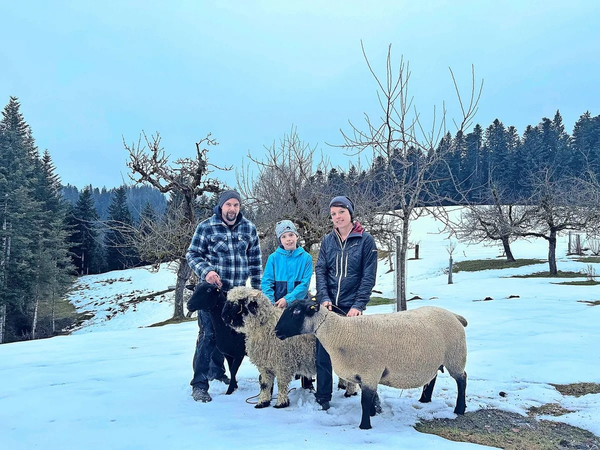 e0ee2ac67403ab998a2f843565f2fc6c1de65e53967ae28ecd93b98c3fb50c44 Gemischte Herde - eine Rasse für jedes Familienmitglied