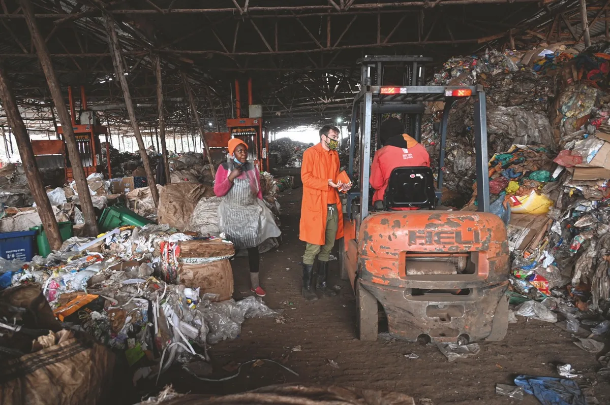 Der zentrale erste Schritt vor der Kompostierung ist eine gute Abfallsortierung, auch bei der Anlage «Takataka Solutions» in Nairobi (Kenia).