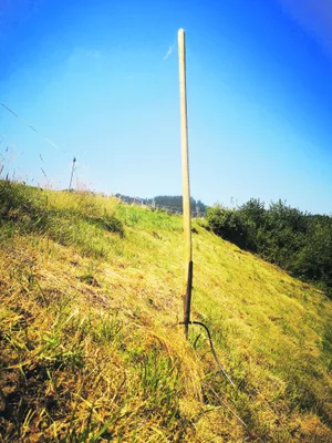 Beim Heuen am Hang ist Hand- und Teamarbeit gefragt.