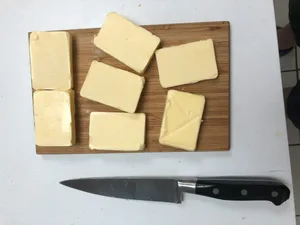 Die überschüssige C-Milch soll als Butter das Land verlassen.