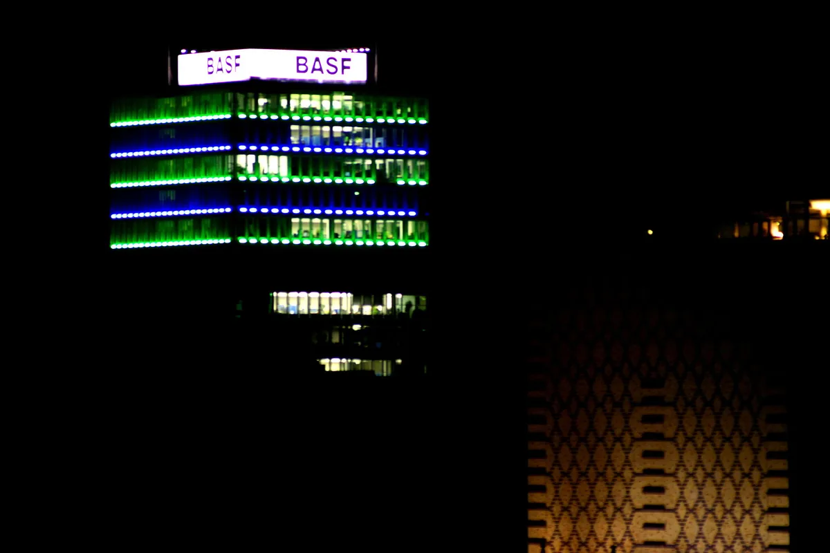 009e9e93a4e2e7365ad809da37c644d9bad600e3 (Bild De-okin)
