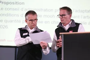 Vollster Einsatz für ihre Mooh-Milchbauern: Geschäftsführer René Schwager (l.) und Präsident Martin Hübscher erlebten eine intensive Generalversammlung.
