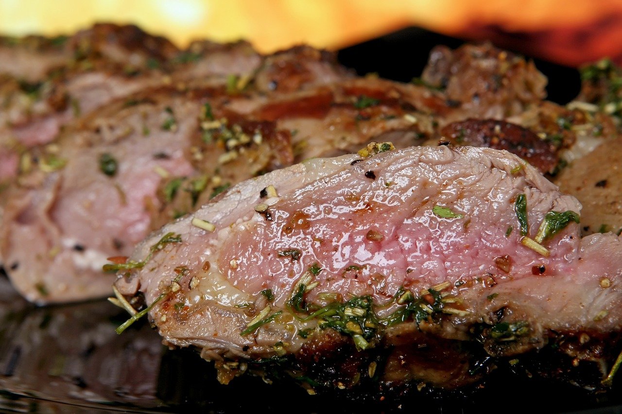 Den DNA-Herkunfts-Check startete Proviande 2018 als Dienstleistung für Fleischverarbeiter, Gastronomen, den Handel und Konsumenten. (Bild Shutterbug75  / Pixabay)