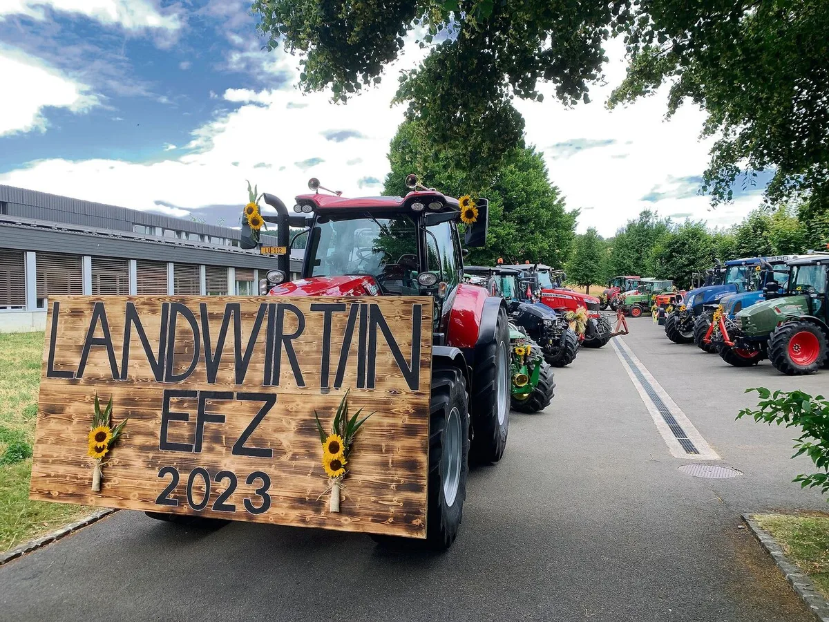 Die Ausbildung zum Landwirt ist beliebt. Auf den Abschluss sind Mann und Frau stolz, wie hier in Hohenrain.