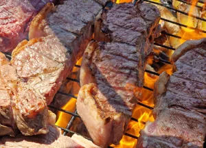 Fleisch aus Brasilien kommt in der EU nicht mehr auf den Grill. In der Schweiz sieht man das bislang entspannter.