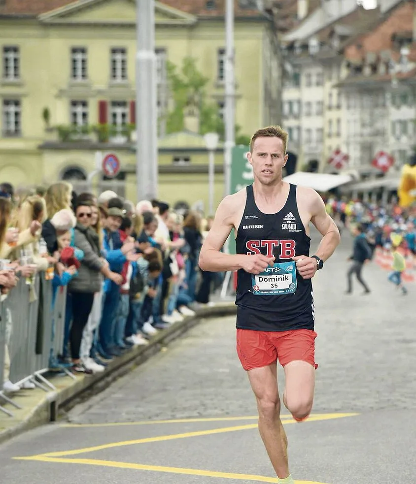 a1a86ba40e09ffb97ec4260be7cbd4079f91ba11f9b1348eb6430b6615ad205d Auch auf flachen Strecken ist Dominik Rolli unterwegs. Sein Fernziel sind die Olympischen Spiele 2028 in Los Angeles.