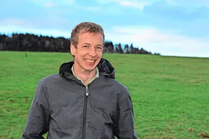 Ueli Rindlisbacher ist Landwirt und arbeitet bei der Stiftung zur Erhaltung bäuerlicher Familienbetriebe.